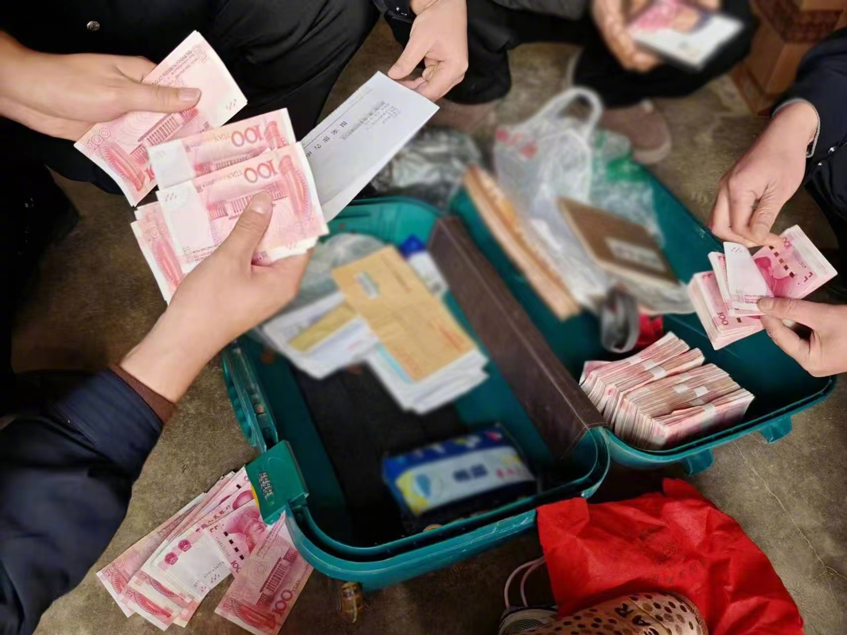 最新带现金几十万能过安检方法分析(最方便真实的昭通携带现金过安检有具体规定吗方法)
